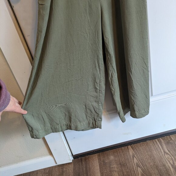 Gap Drapey Twill Culotte Jumpsuit Walden Green Olive Green Size Small - Picture 4 of 14
